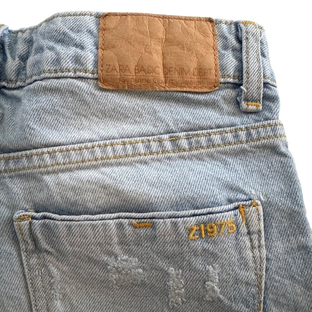 Zara Basic Z1975 Denim Womens Distressed Cut Off Light Blue Shorts, Size 4 - Picture 5 of 8